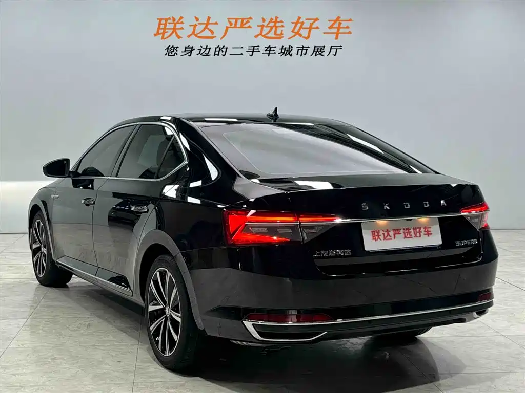 Škoda Superb 2024 TSI280 DSG Premium Edition фото 24