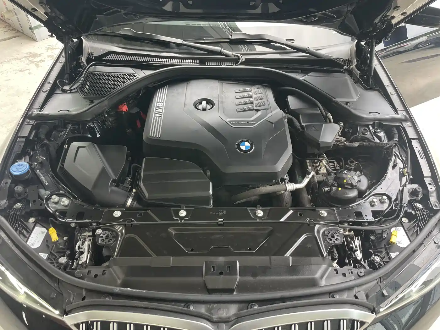BMW 3 Series 2023 320Li M Sport Package фото 25