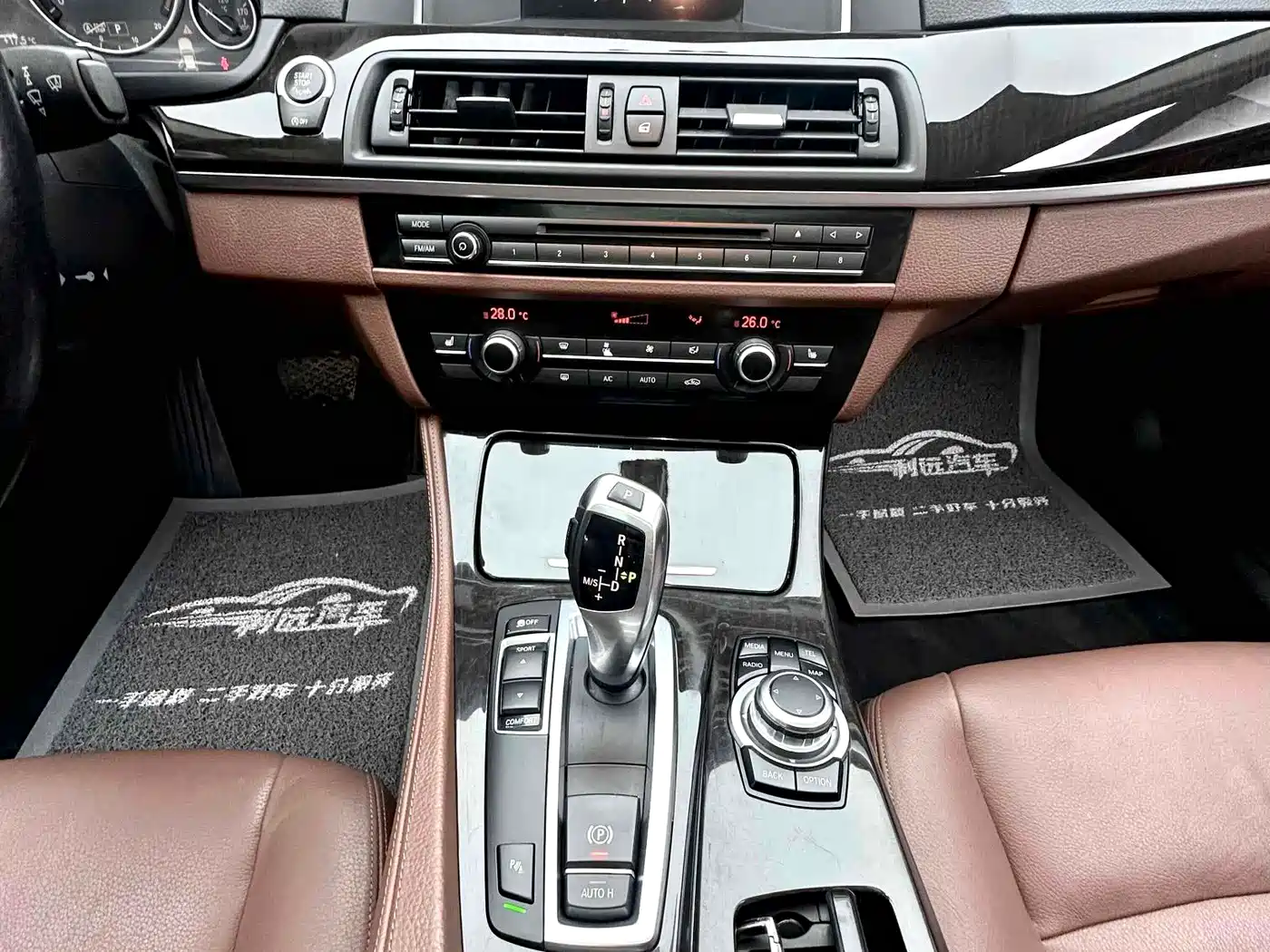 BMW 5 Series 2017 525Li Leading Edition фото 6