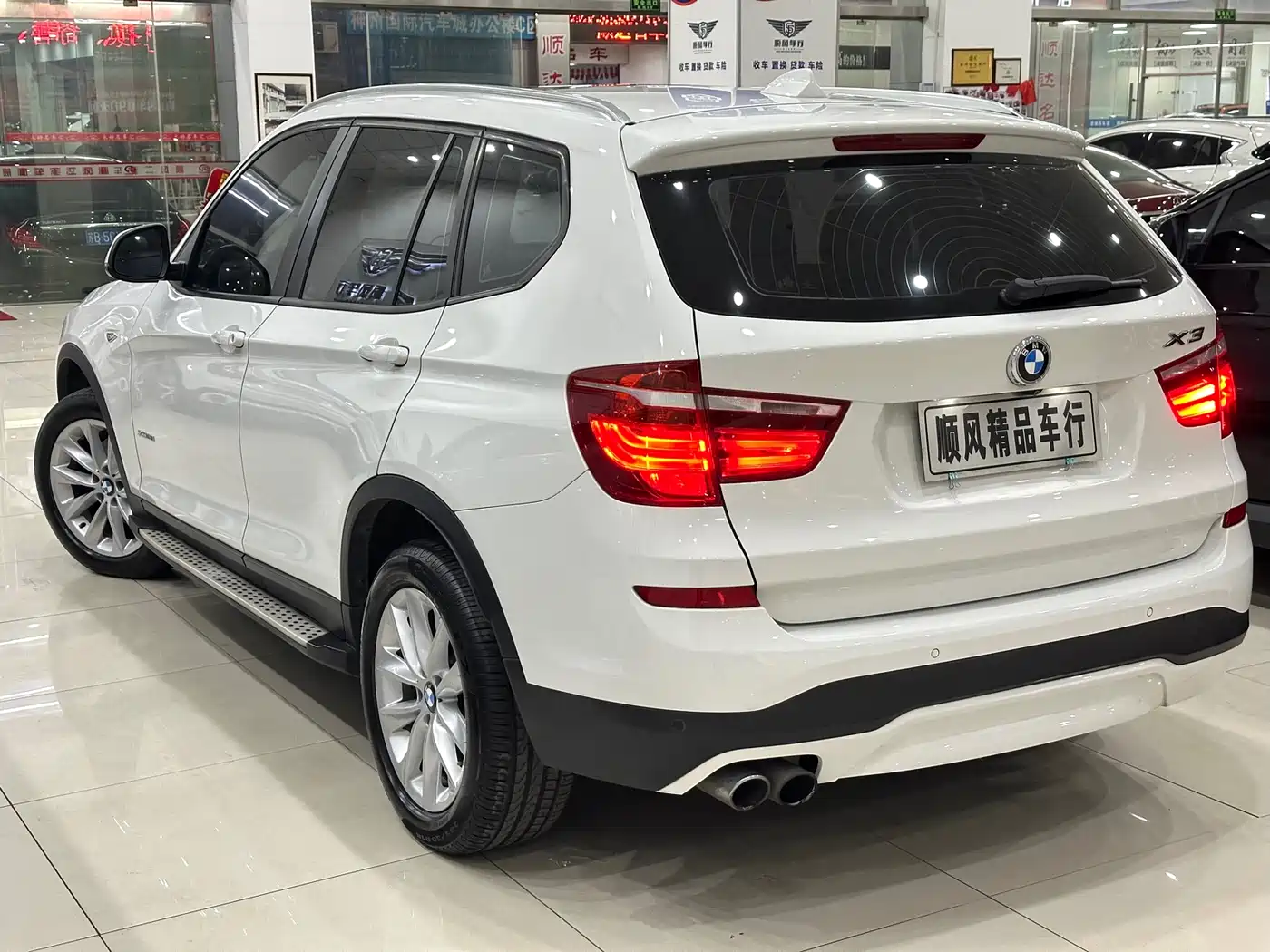BMW X3 (Import) 2014 xDrive28i Leading Edition фото 2