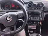 Photo 12 - Volkswagen Jetta