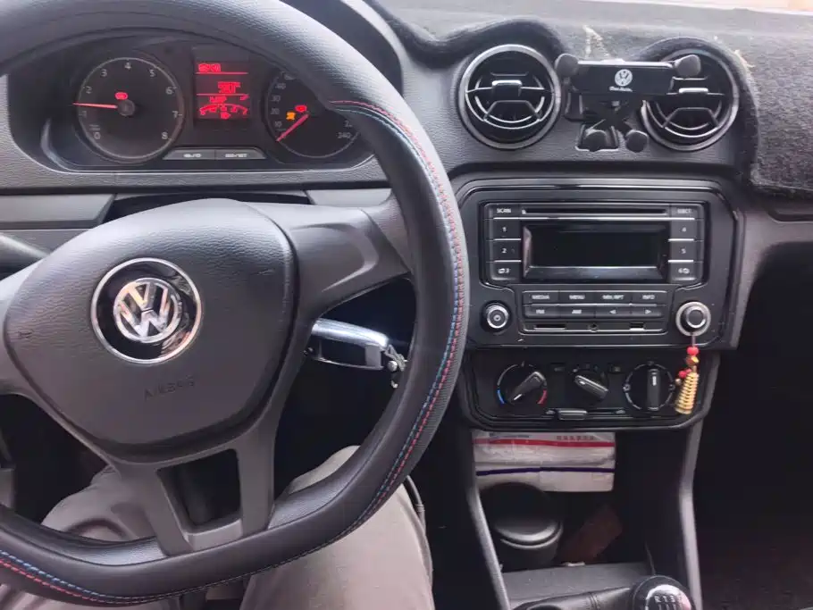 Photo 12 - Volkswagen Jetta
