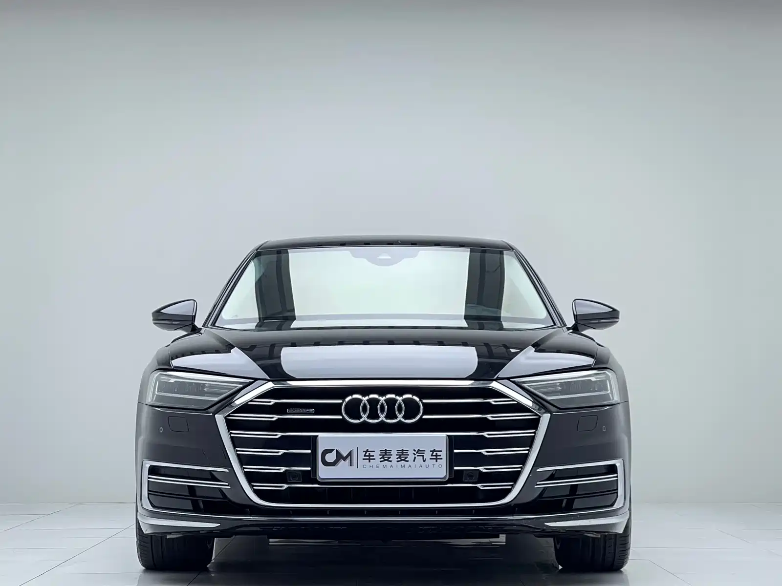 صورة 2 - Audi A8