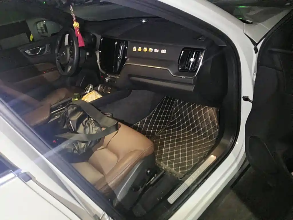 Volvo XC60, миниатюра 13