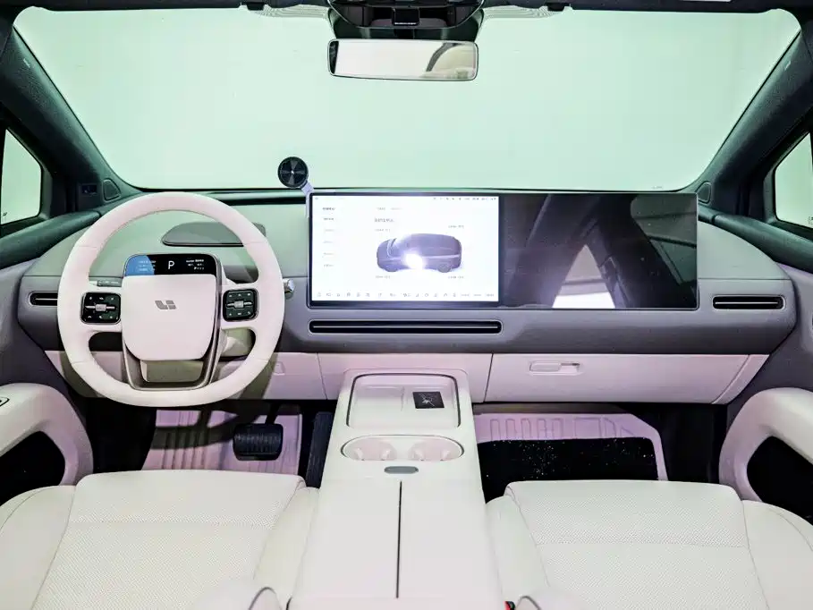 Photo 12 - Li Auto i6