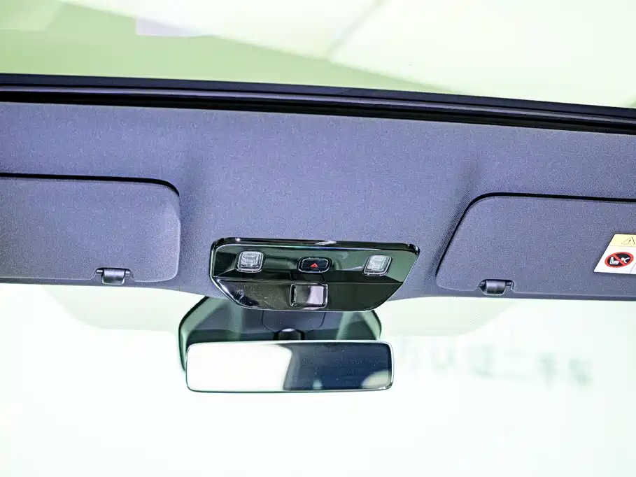 Photo 24 - Li Auto i6