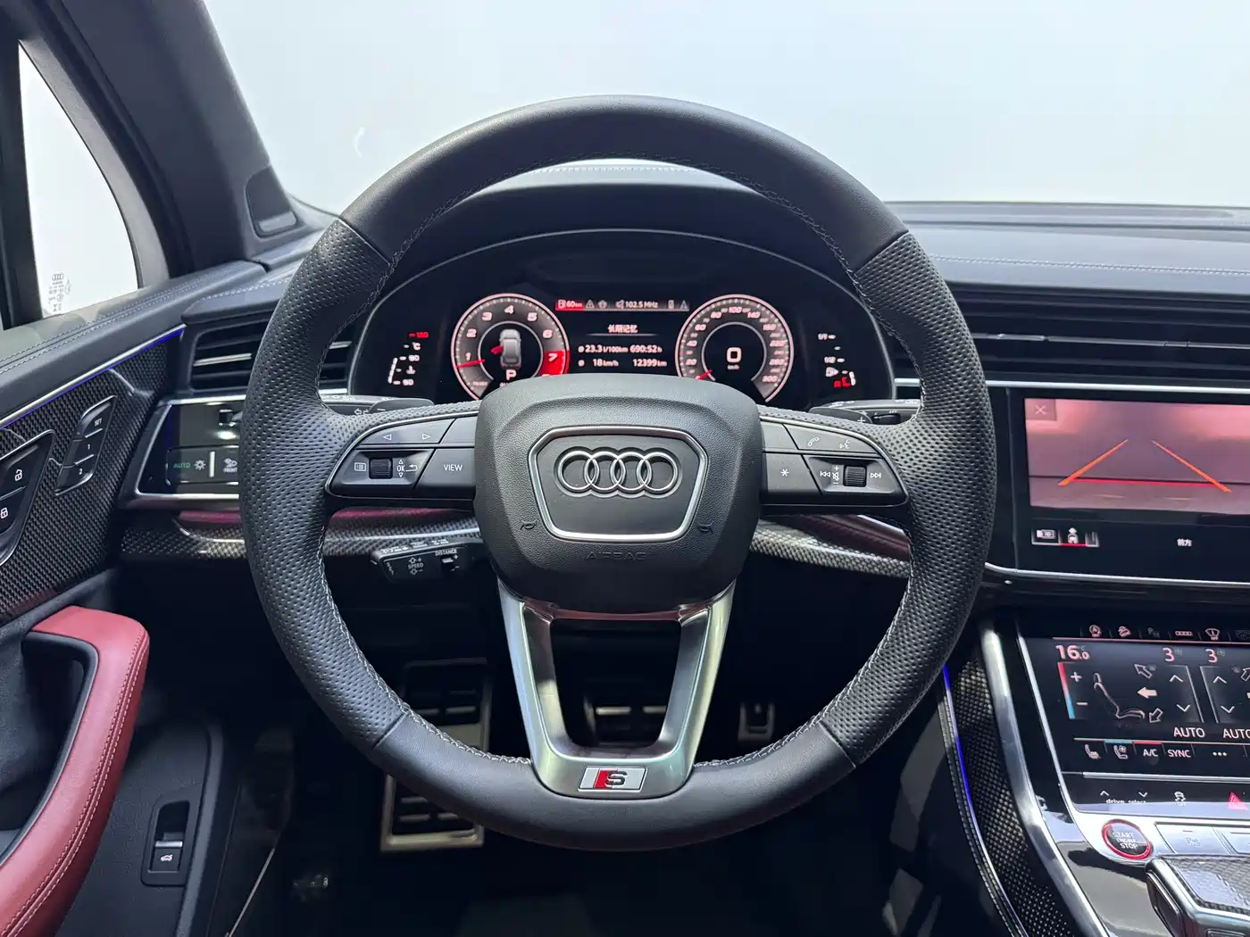 Audi SQ7 2024 2024 4.0 TFSI Dark Knight Edition