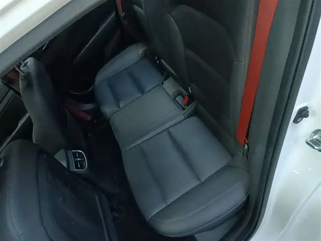 Hyundai Elantra 2019 1.4T Dual-clutch XuanDong·Vitality Type фото 17