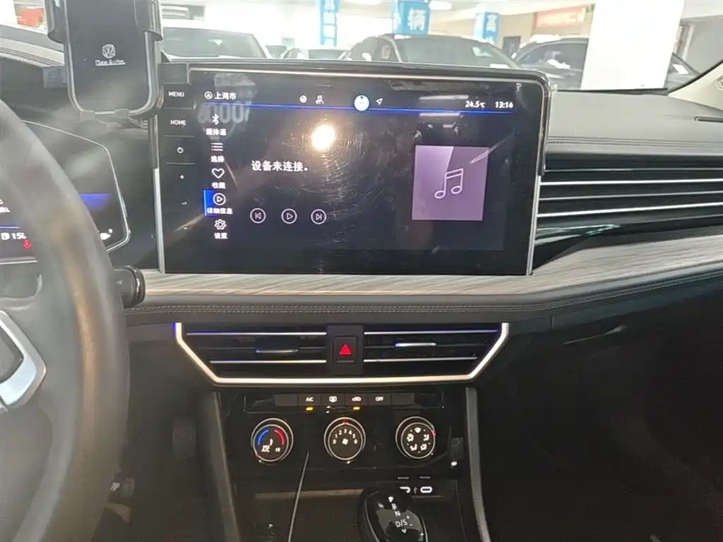 Volkswagen Sagitar 2023 300TSI DSG Surpassing Edition фото 13