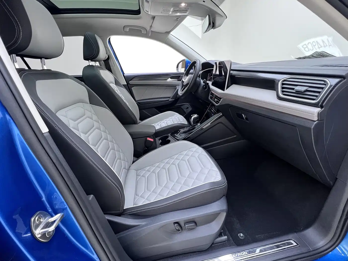 Volkswagen Tayron 2023 280TSI 2WD Luxury Plus Advanced Edition фото 17