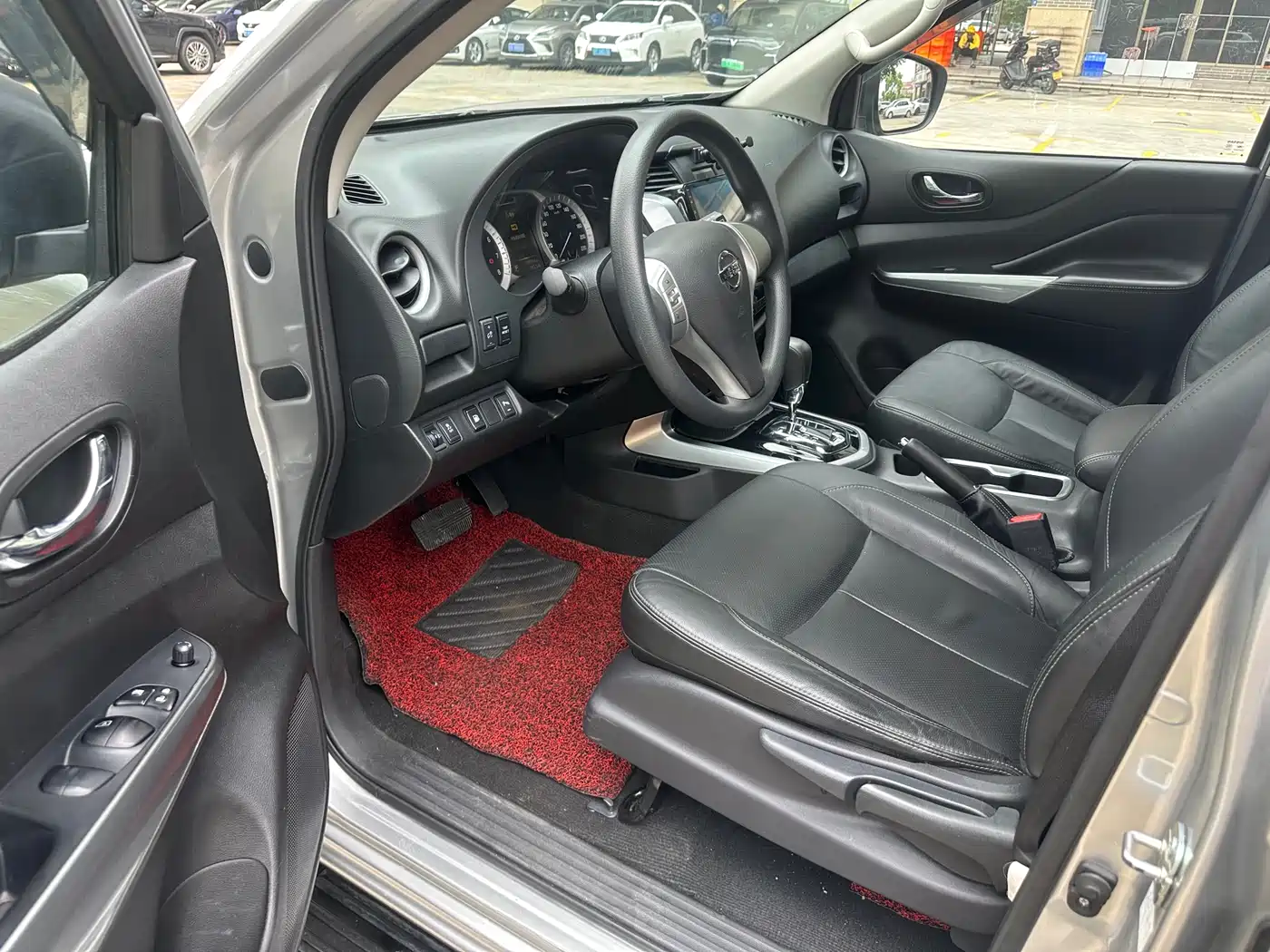 Nissan Terra 2019 2018 2.5L Automatic 2WD Luxury Edition