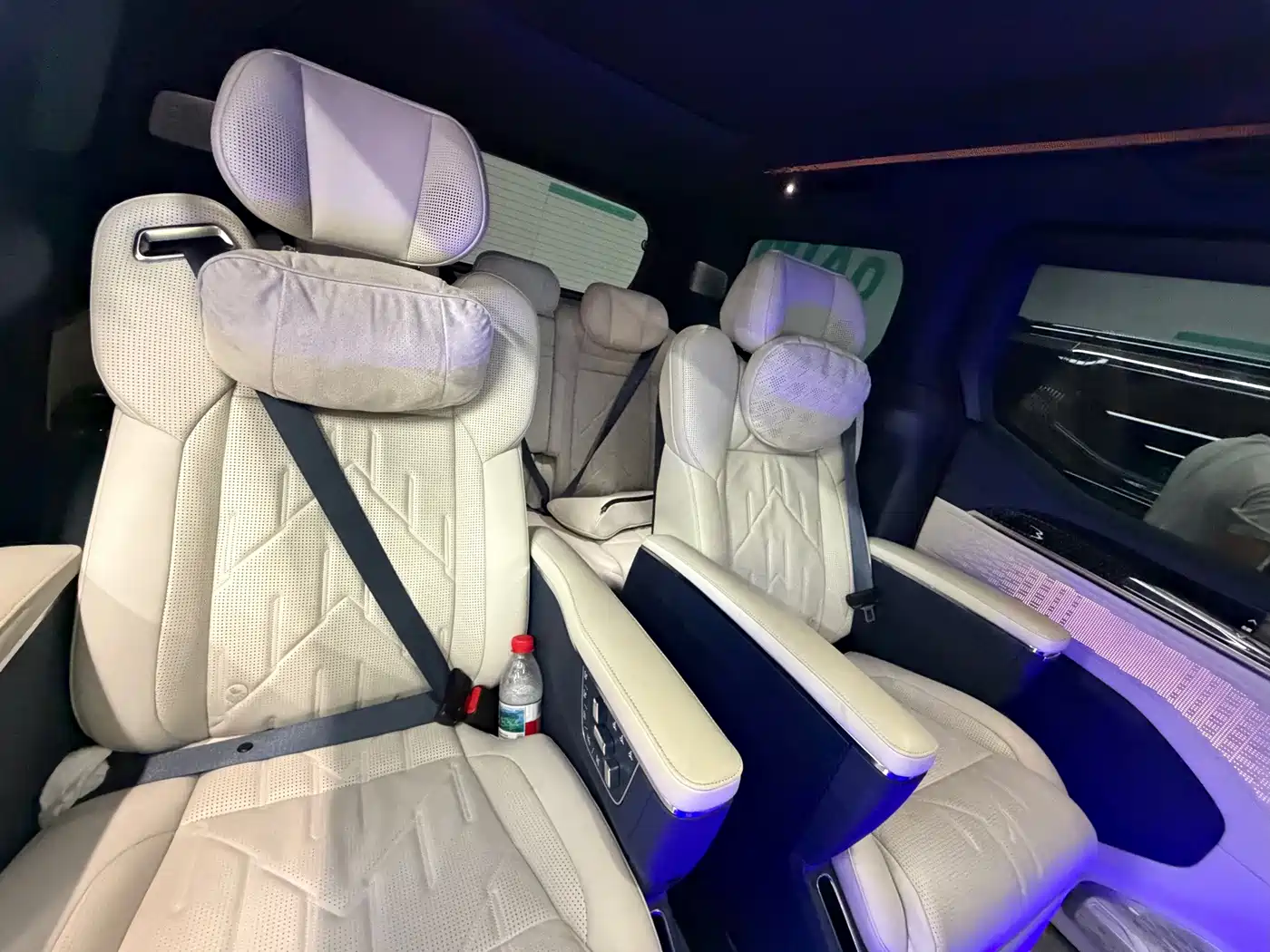ZEEKR 009 2025 2024 6-seat Executive AWD 108kWh