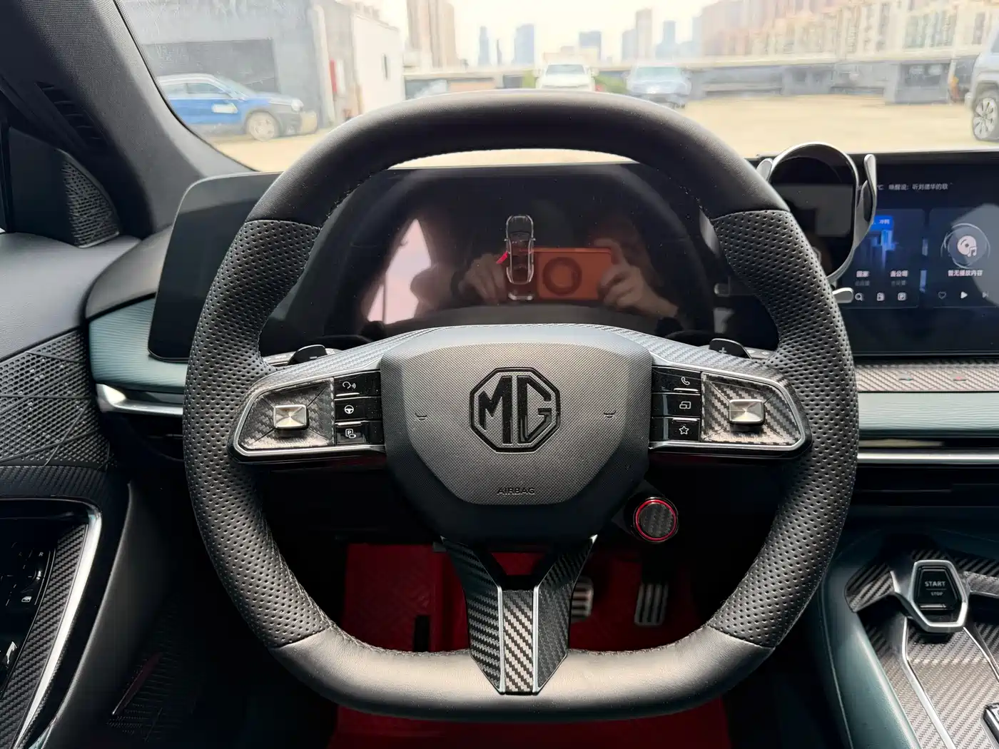 MG MG7