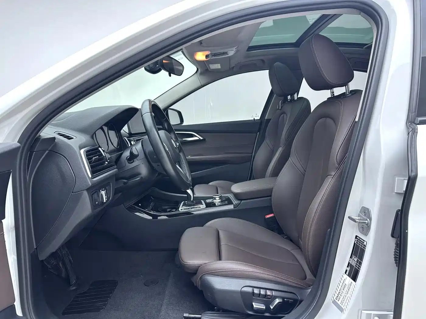 BMW 1 Series 2021 Facelift 120i M Sport Shadow Edition фото 4
