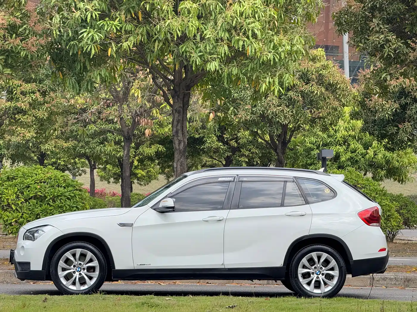 BMW X1 2013 sDrive18i Fashion фото 19