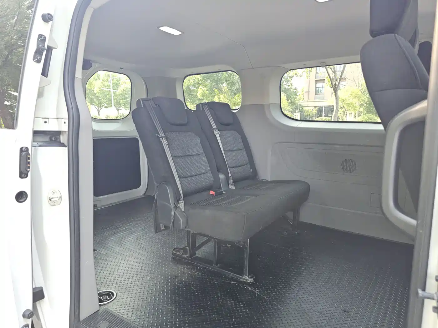 Maxus Xintu V70 2023 2023 Model 2.0T Elite Manual Short Wheelbase Low Roof 5/6 Seats (150Ps)
