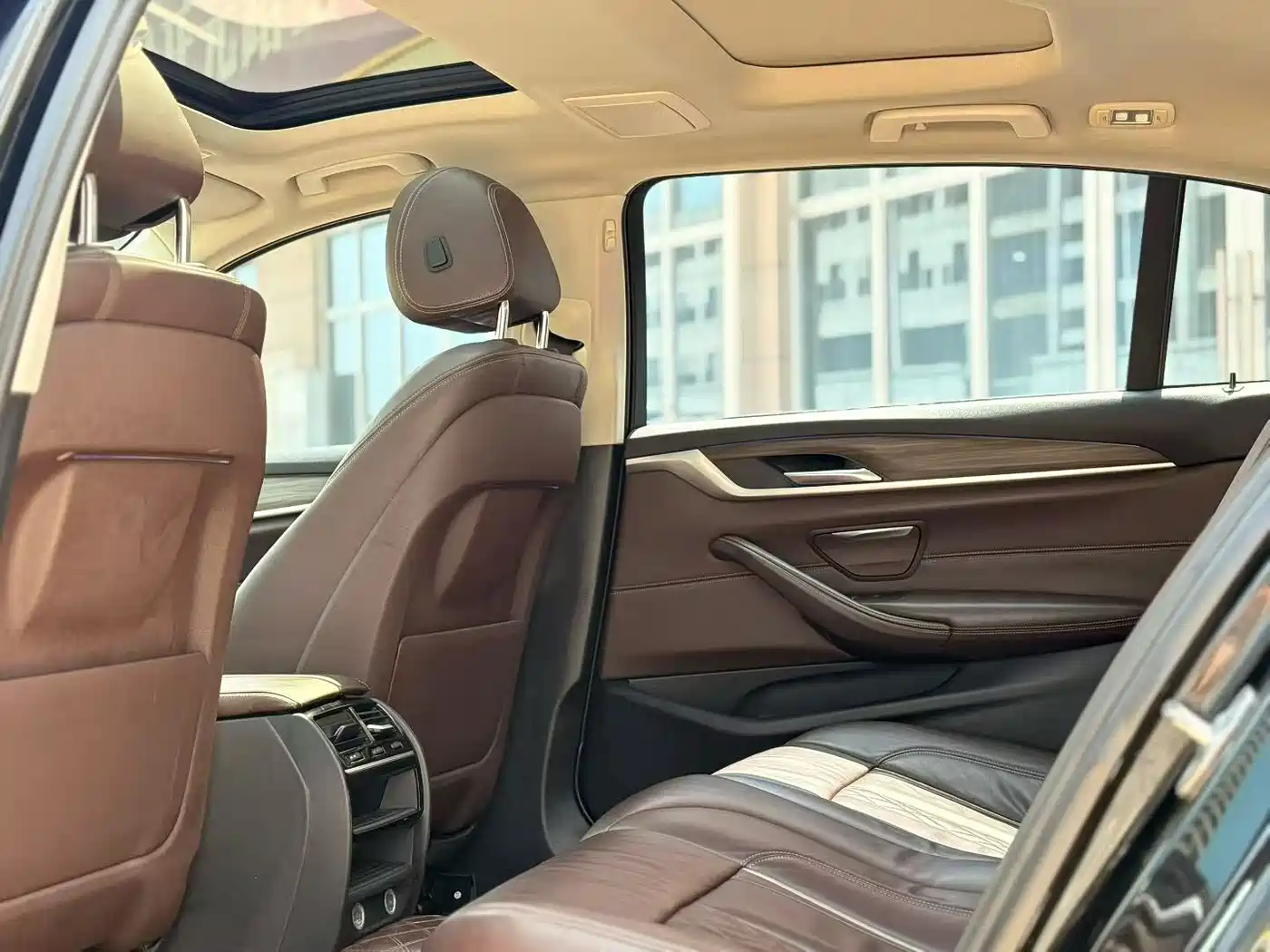 BMW 5 Series 2018 530Li Leading Luxury Package фото 8
