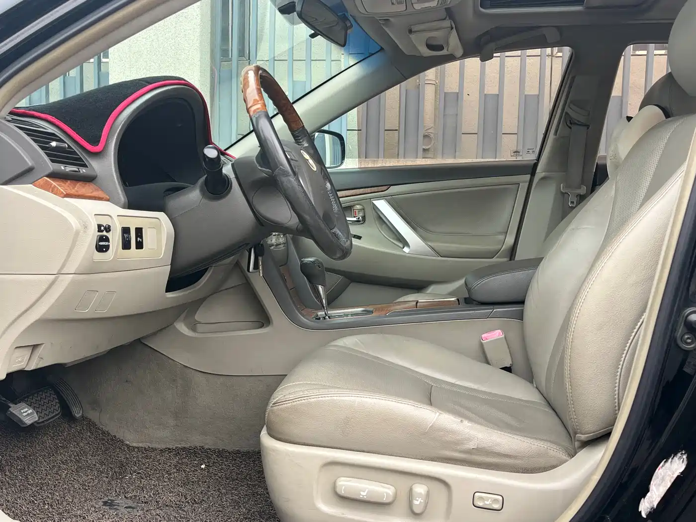 صورة 9 - Toyota Camry