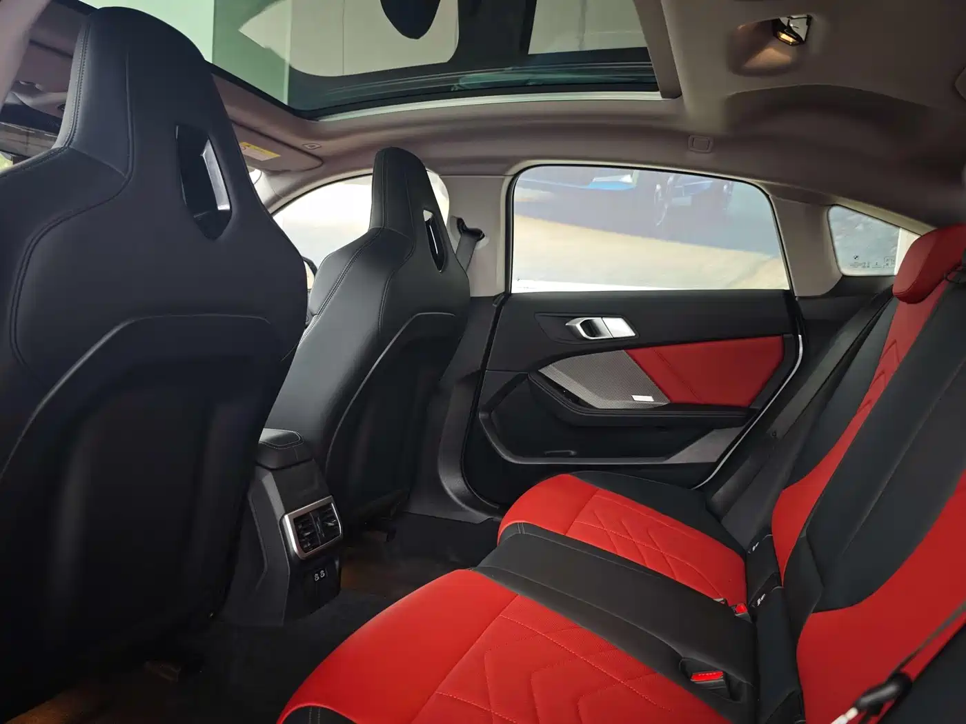 BMW 2 Series 2025 225L M Sport Moonlight Package фото 12