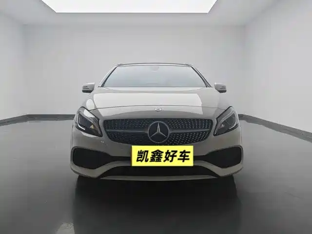 Mercedes-Benz A-Class (Import) 2016 A 260 Sport фото 2