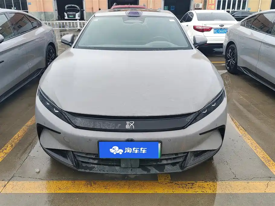 BYD Han 2025 DM-i Smart Driving Edition 125KM Honor фото 2