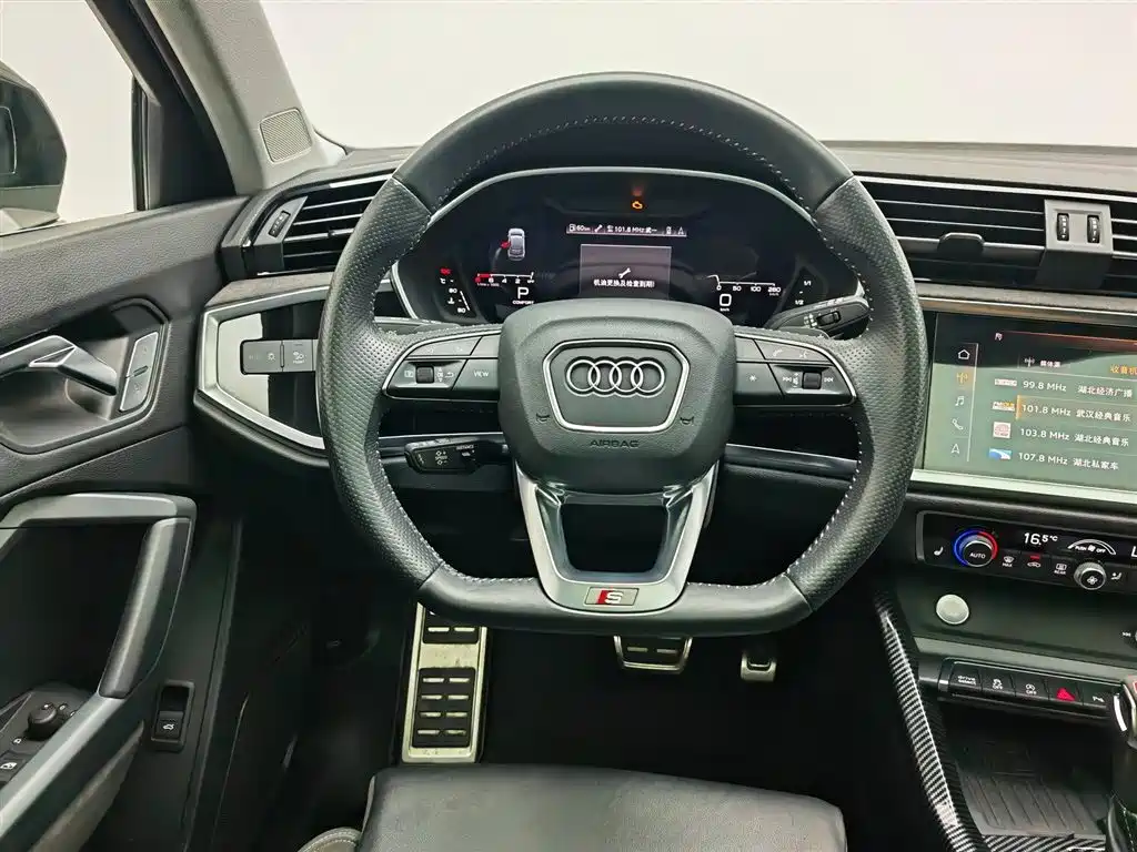Audi Q3 Sportback 2020 40 TFSI Fashion фото 11