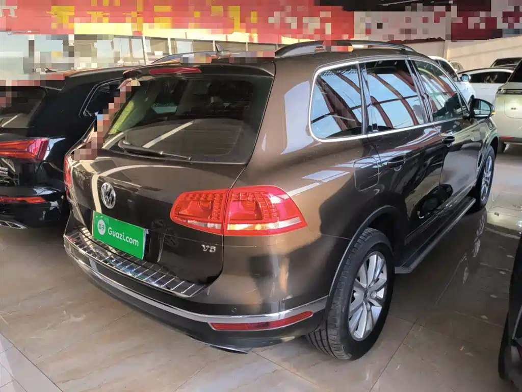 Фото 4 - Volkswagen Touareg