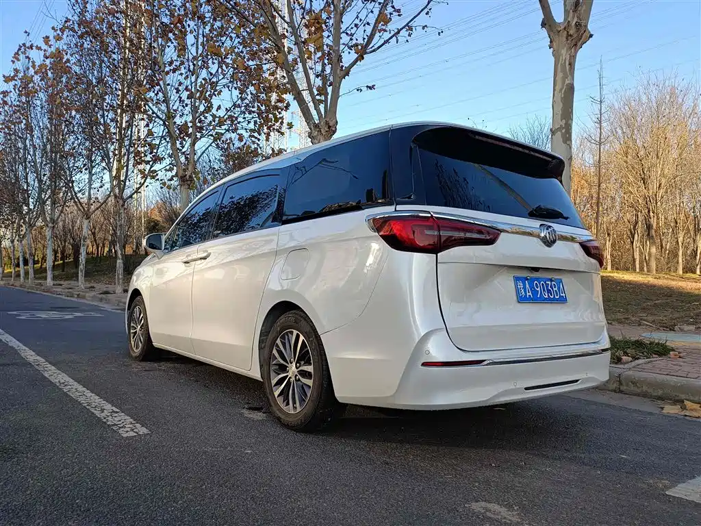 BUICK GL8