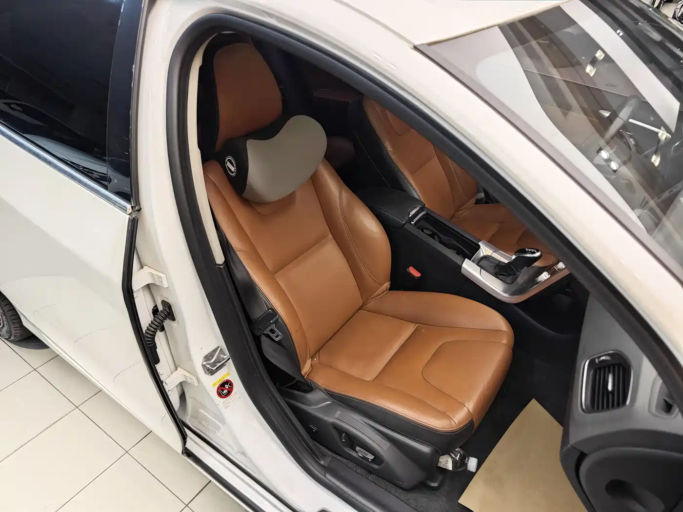 Фото 31 - Volvo S60
