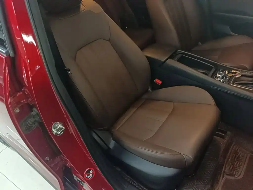 Photo 25 - Mazda CX-4