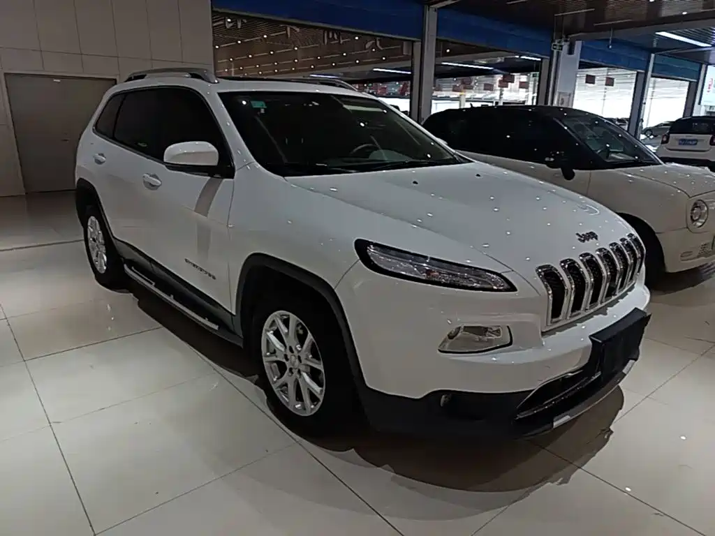 Jeep Cherokee 2019 2017 2.0L Superior Edition
