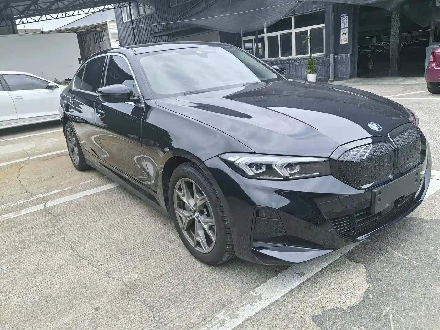 BMW i3 2024 eDrive 35 L фото 3