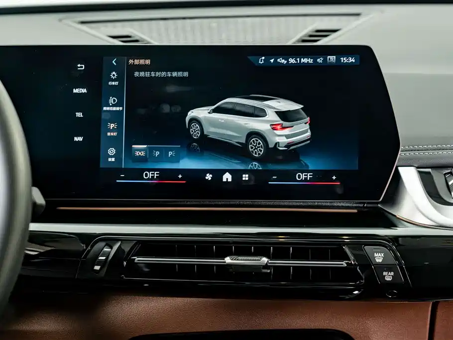 BMW X1 2025 2024 sDrive25Li X Design Package