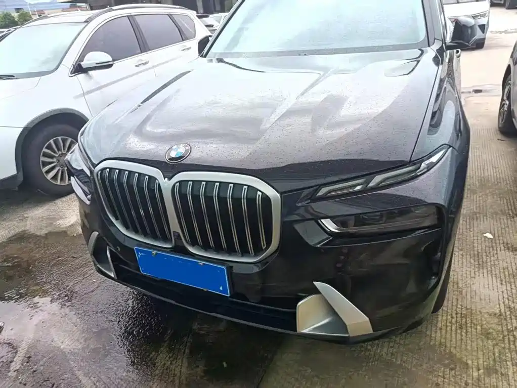 BMW X7 2024 2023 xDrive40i Leading Luxury Package