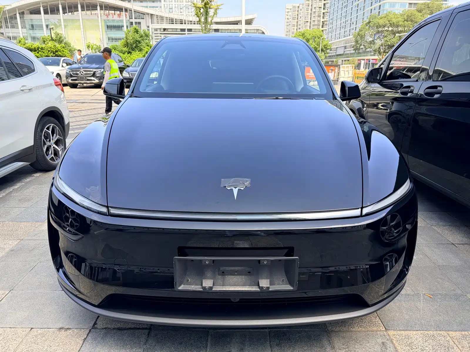 Фото 2 - Tesla Model Y