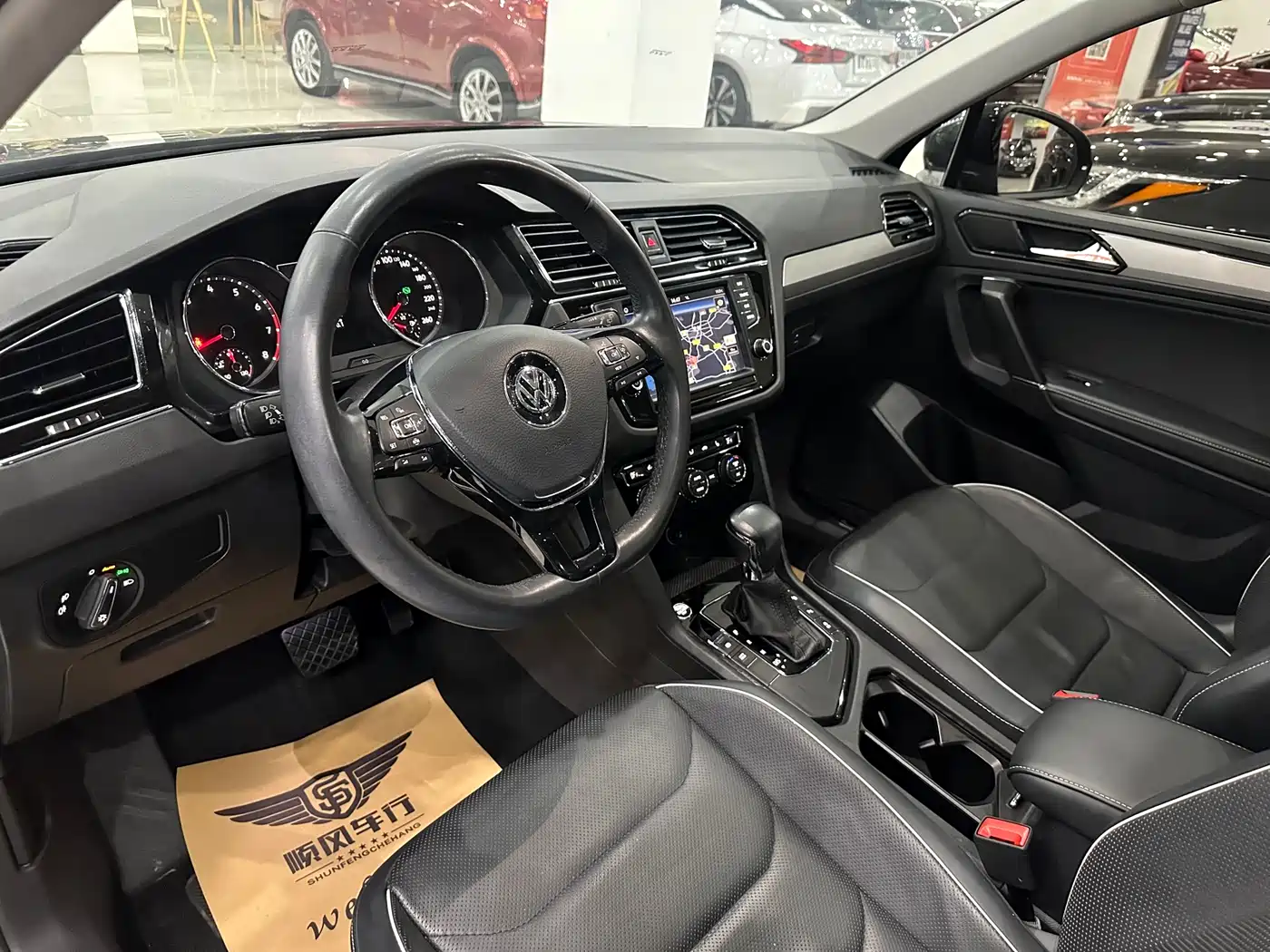 Volkswagen Tiguan L 2018 Facelift 330TSI Automatic 2WD Flagship Edition фото 8