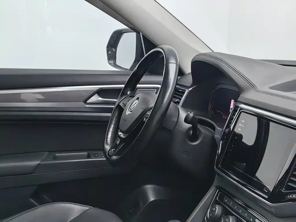 Фото 22 - Volkswagen Teramont