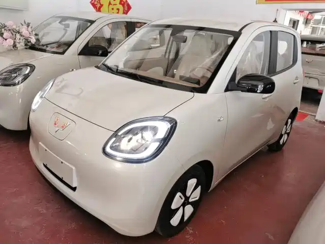 Wuling Hongguang MINI EV Четырёхдверный, Продвинутая, 4-е поколение