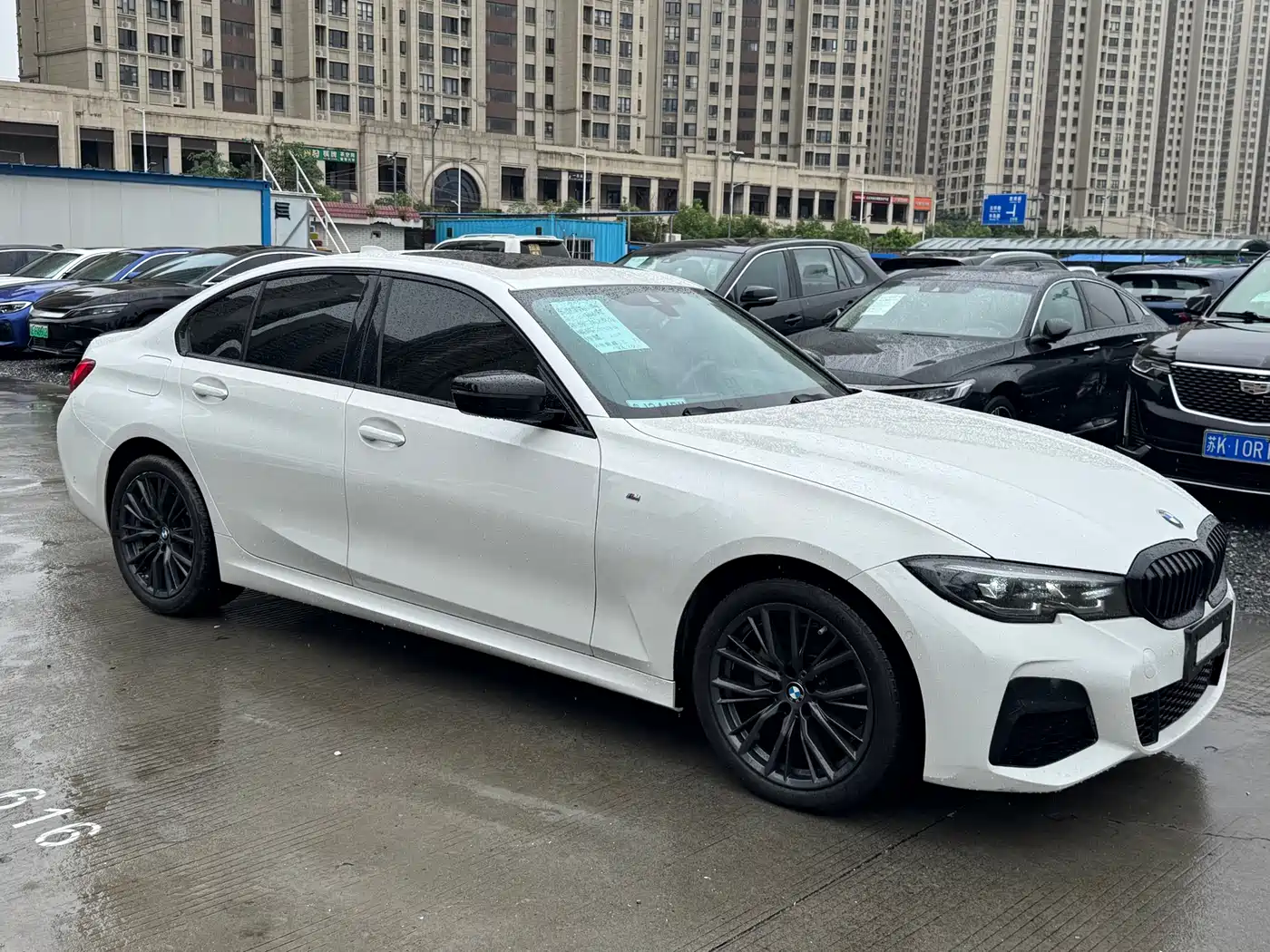 BMW 3 Series 2022 325i M Sport Shadow Edition фото 4
