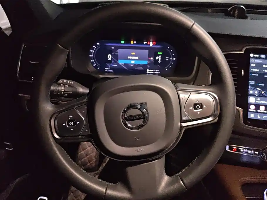 VOLVO XC90 PLUG IN HYBRID