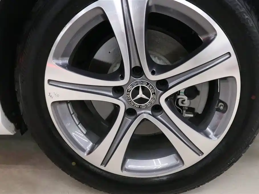 Mercedes-Benz C-Class 2020 Facelift C 260 L Sport фото 20