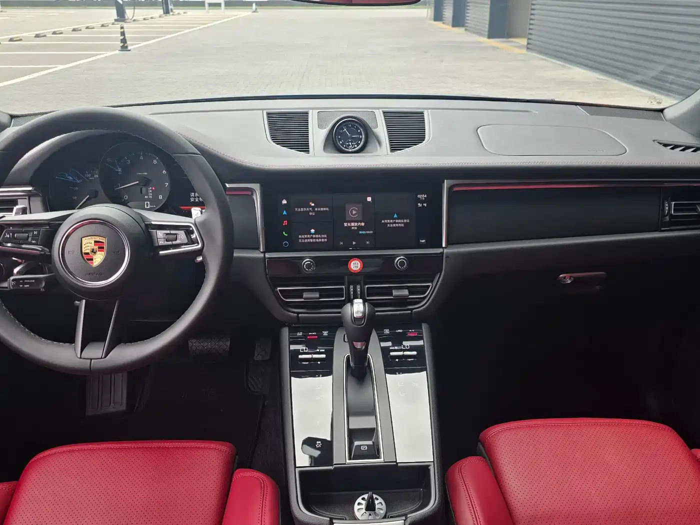 Porsche Macan 2024 Macan 2.0T фото 8
