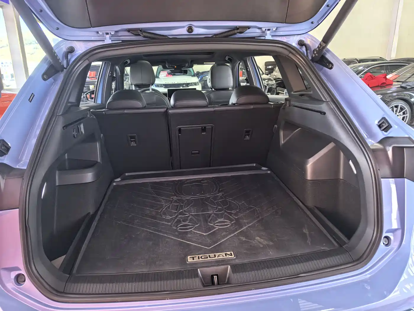 Volkswagen Tiguan L 2024 PRO 380TSI 4WD R-Line Premium Edition фото 17
