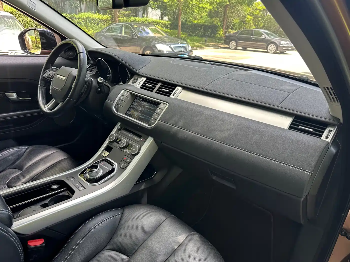 Land Rover Range Rover Evoque (Import) 2016 2015 2.0T 5-door Dynamic Edition