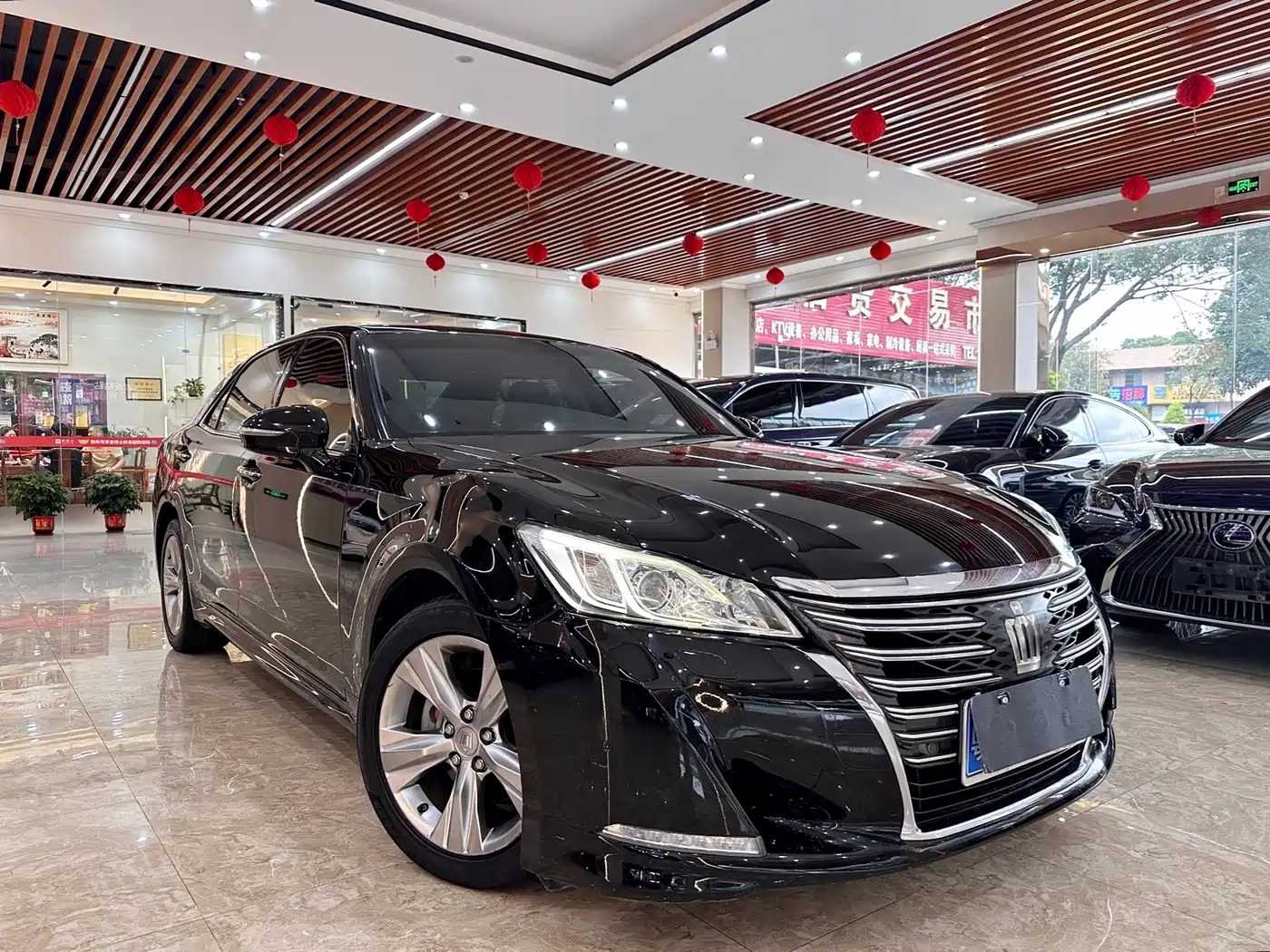 Toyota Crown 2015 2.0T Fashion фото 3