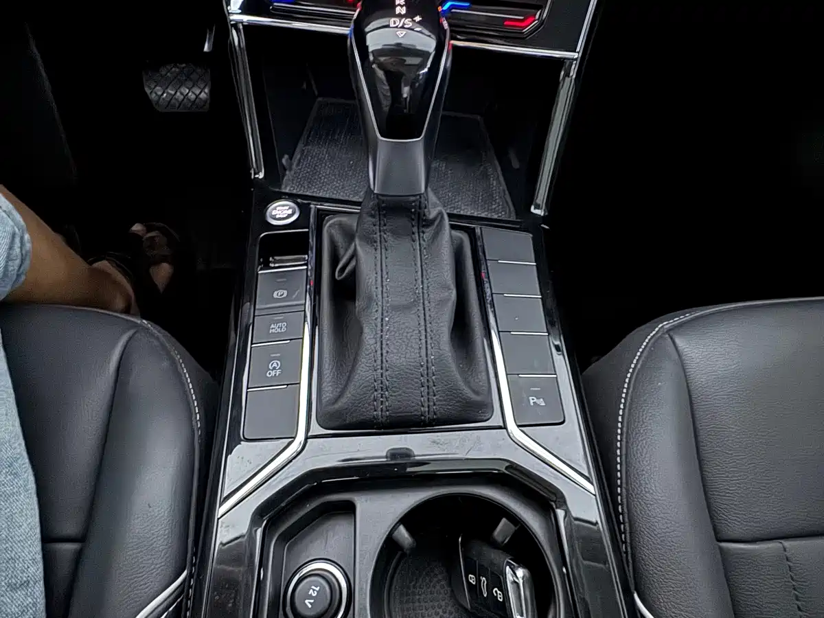 Photo 12 - Volkswagen Passat