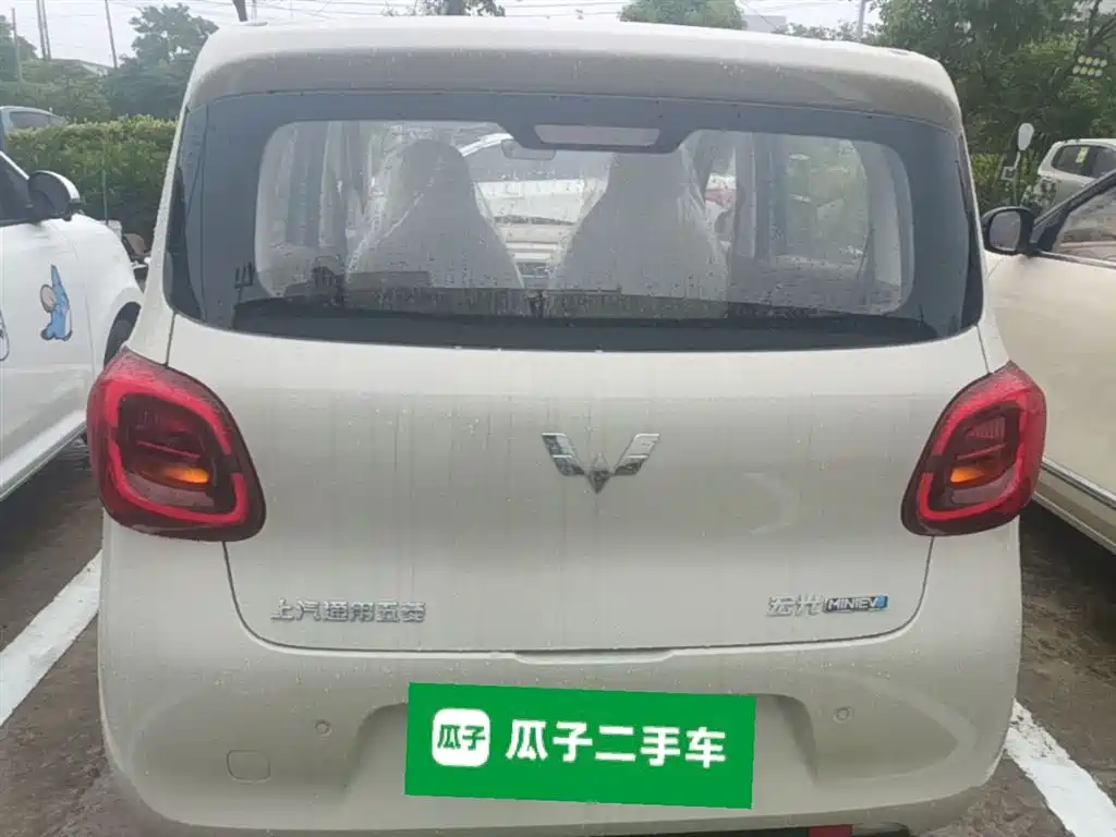 Wuling Motors Hongguang MINIEV 2026 2025 4-Door Advanced