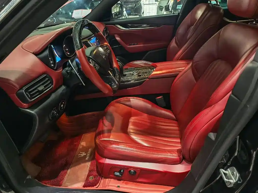 Maserati Levante 2016 3.0T Standard фото 4