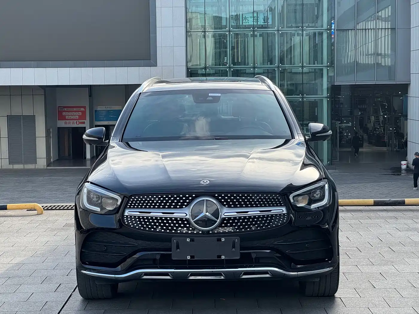 Mercedes-Benz GLC 2020 Facelift GLC 300 L 4MATIC Luxury фото 2