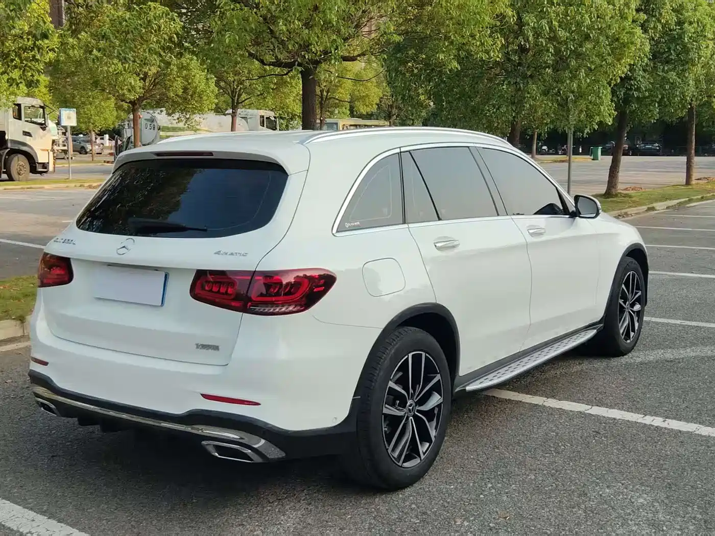 Photo 15 - Mercedes-Benz GLC